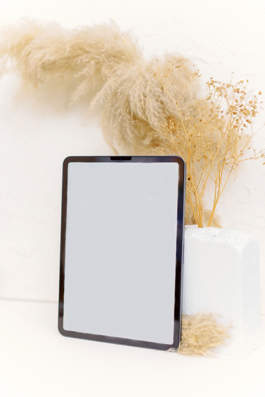 Modern Minimalist Ipad Photo Mockup